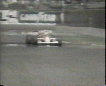 prost-intenta-pasar-a-senna