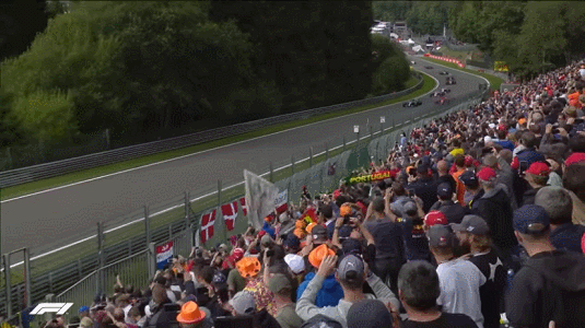 2018 Belgian GP - Vettel takes the lead
