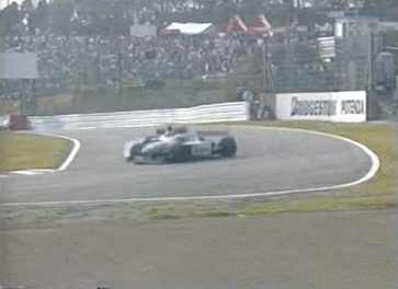 1998 Japanese GP - Tuero's crash