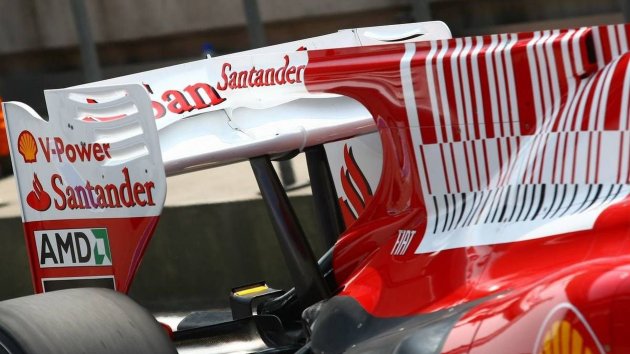 2010-199601-fernando-alonso-esp-scuderia-ferrari-tries-out-the-f-duct-rear-wing-system-for14525426782322158997.jpg
