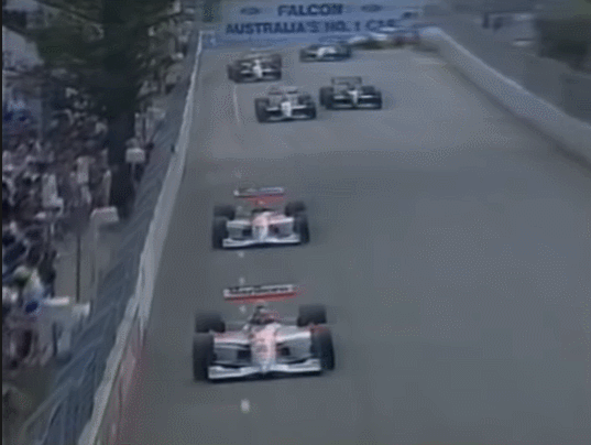 CART 1993 Australia - Gordon overtakes Mansell